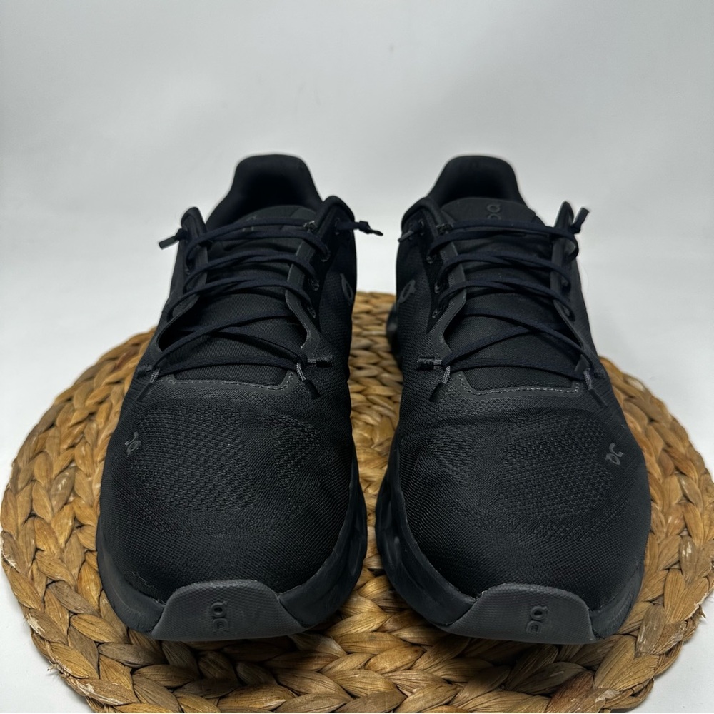 ON RUNNING Cloudtilt Running Shoes Eclipse Black … - image 6